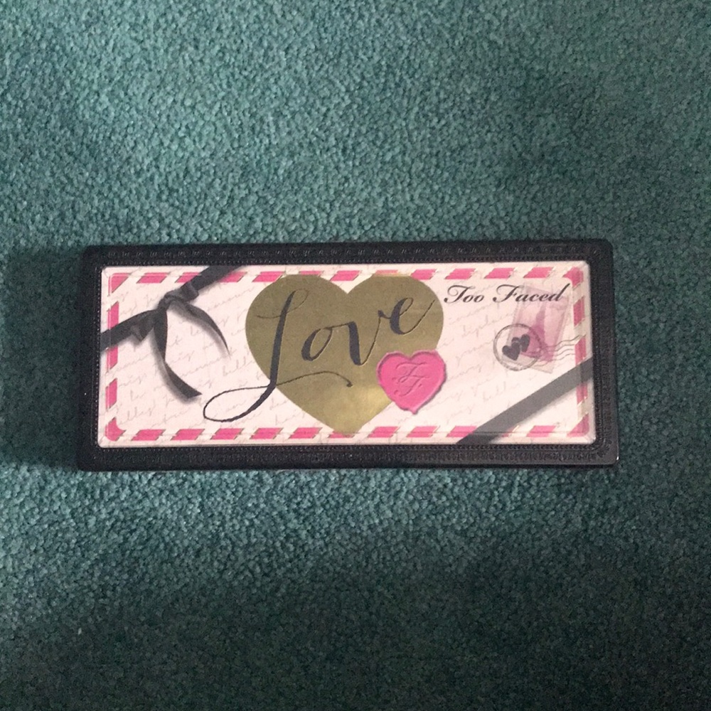 Too faced palette
